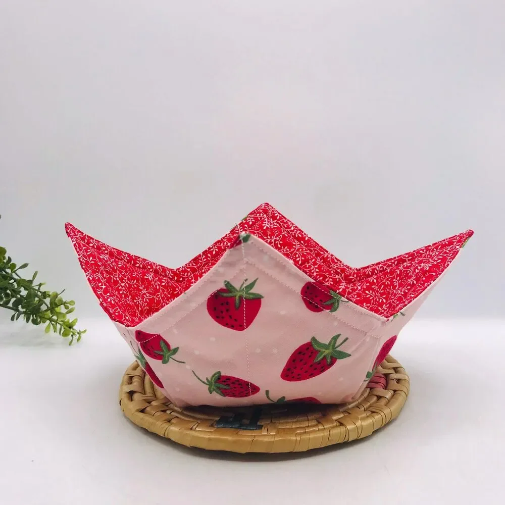 Microwave Soup Bowl Cozy: Reversible, Strawberries Pink Red Cottage Garden
